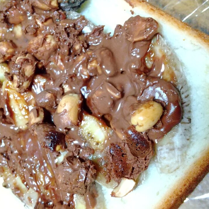 【簡単朝食・おやつに♪】チョコバナナトースト